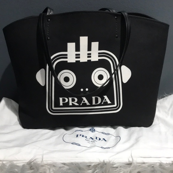 Prada Handbags - Prada tote